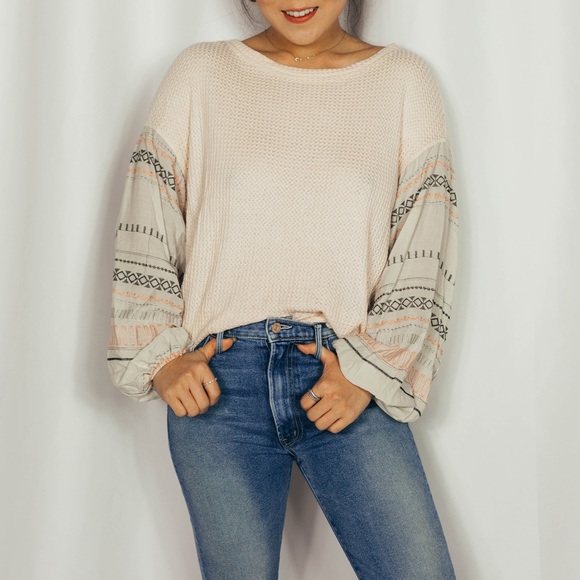 NEW // On My Way Contrast Embroidery Top - Picture 5 of 8